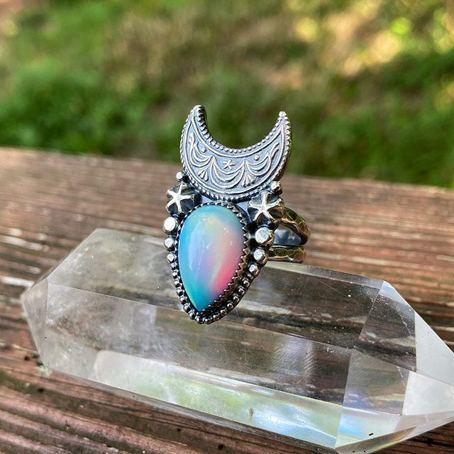 Vintage Shape Moon Rings