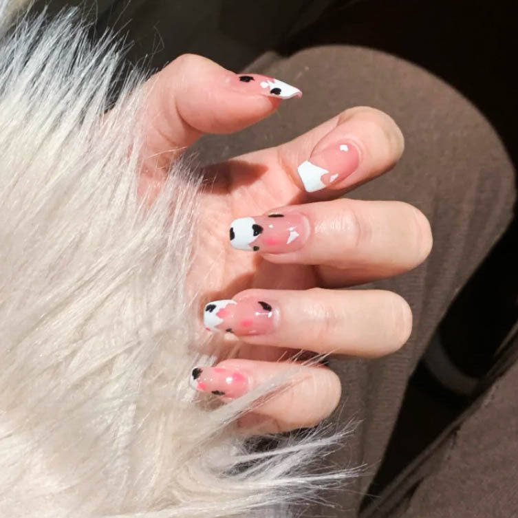 Graffiti Pattern Wearable Fake Nails