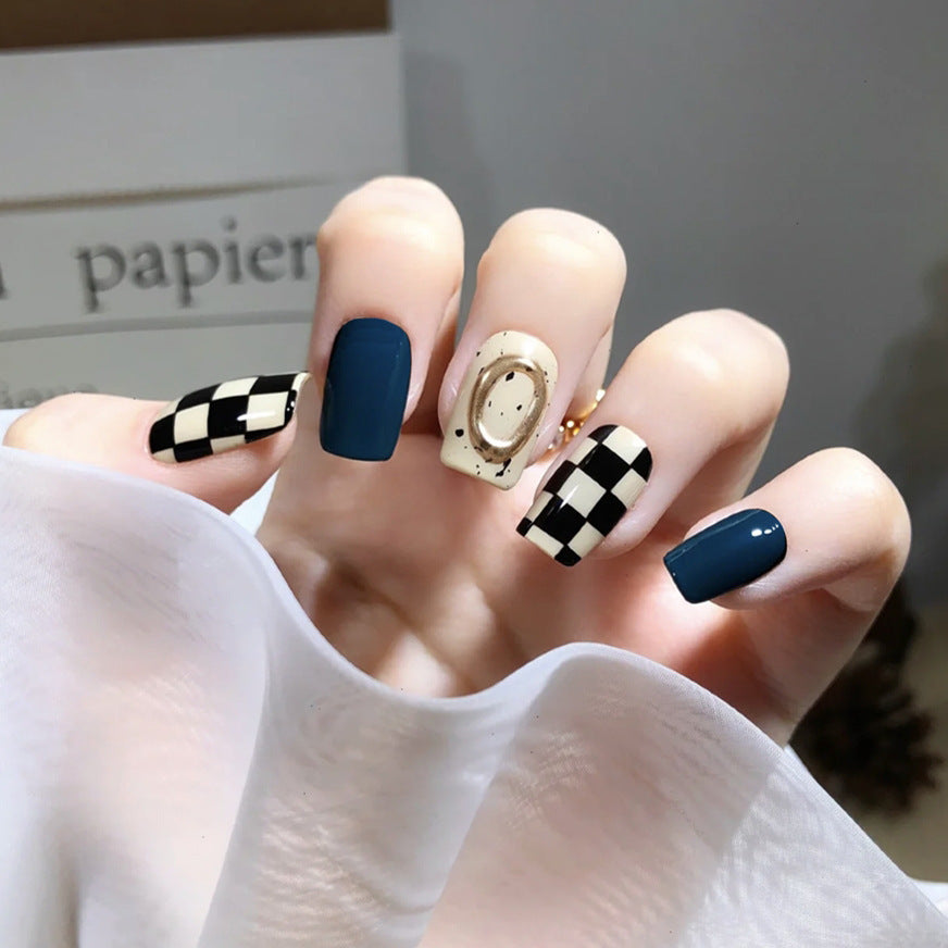 Graffiti Pattern Wearable Fake Nails