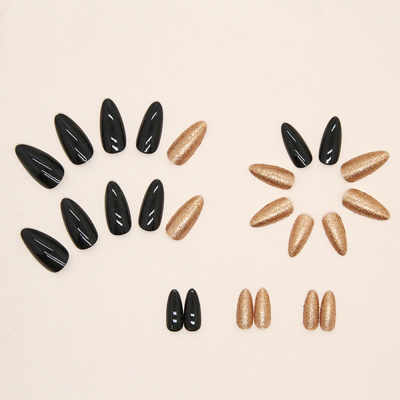 Flash Black Gold Nails