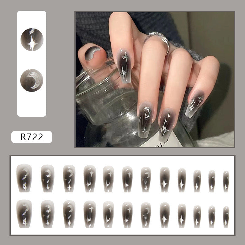 Style Blush Silver Fake Nails